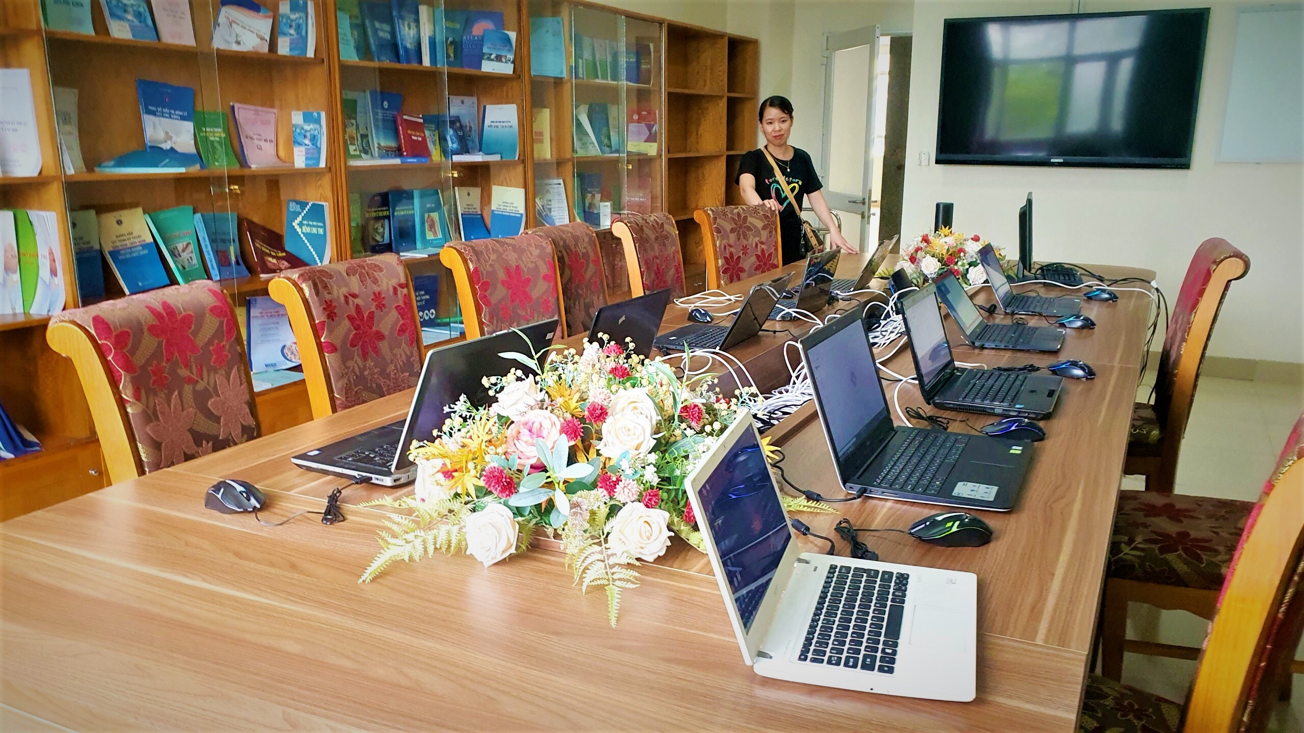 aio cho thue laptop tai tp vinh nghe an